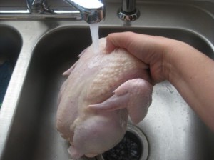 to rinse or not rinse chicken