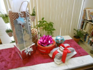 gifts, holidays